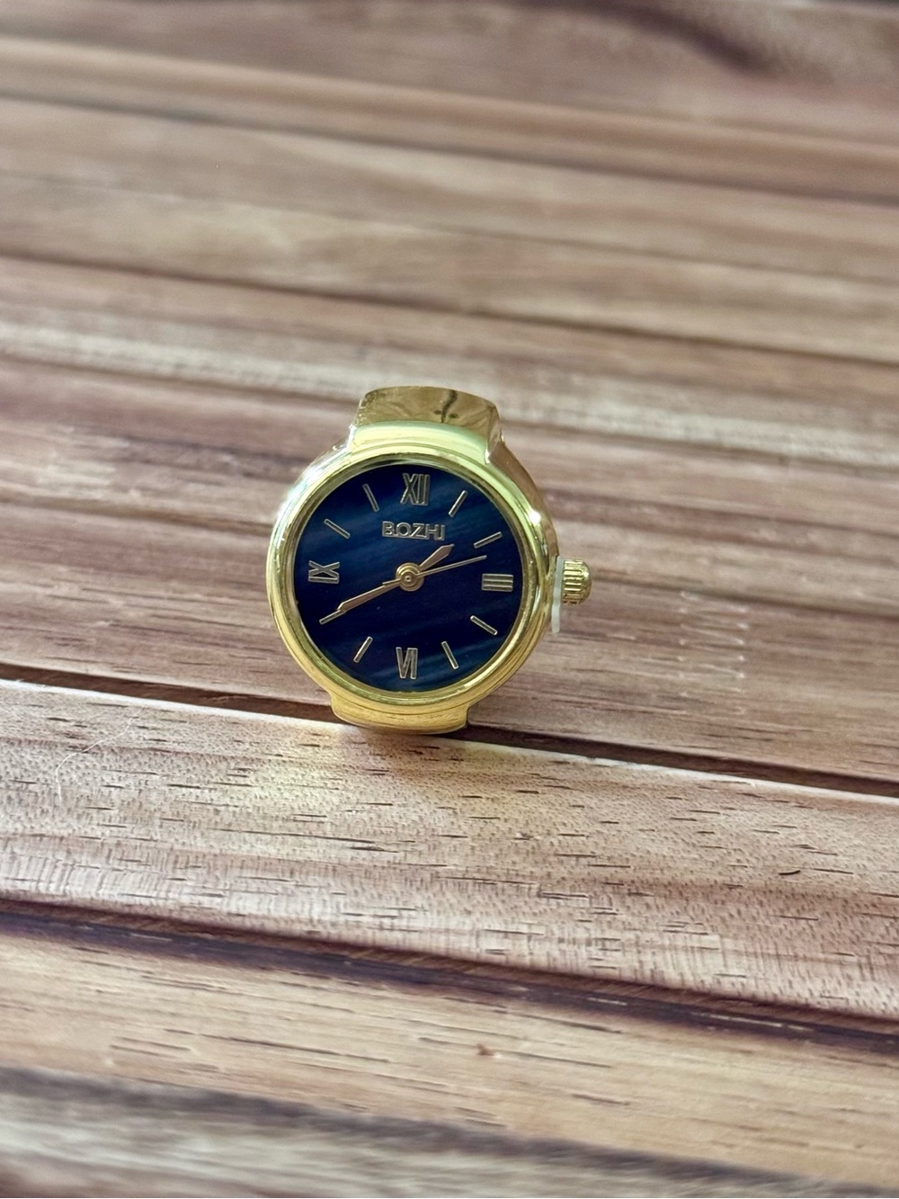 BOZHI Gold-Tone Watch with green Dial